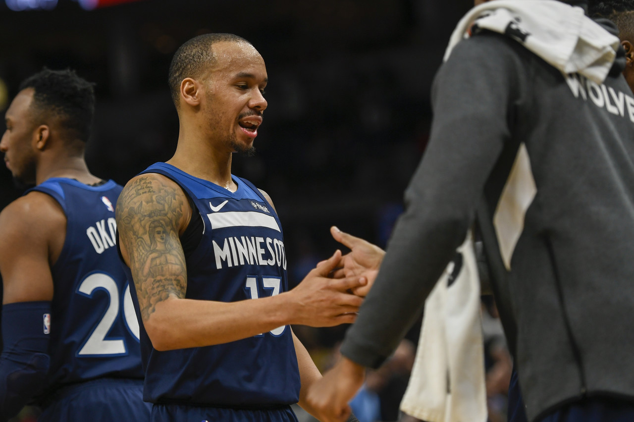 但以情节驱 但以情节驱